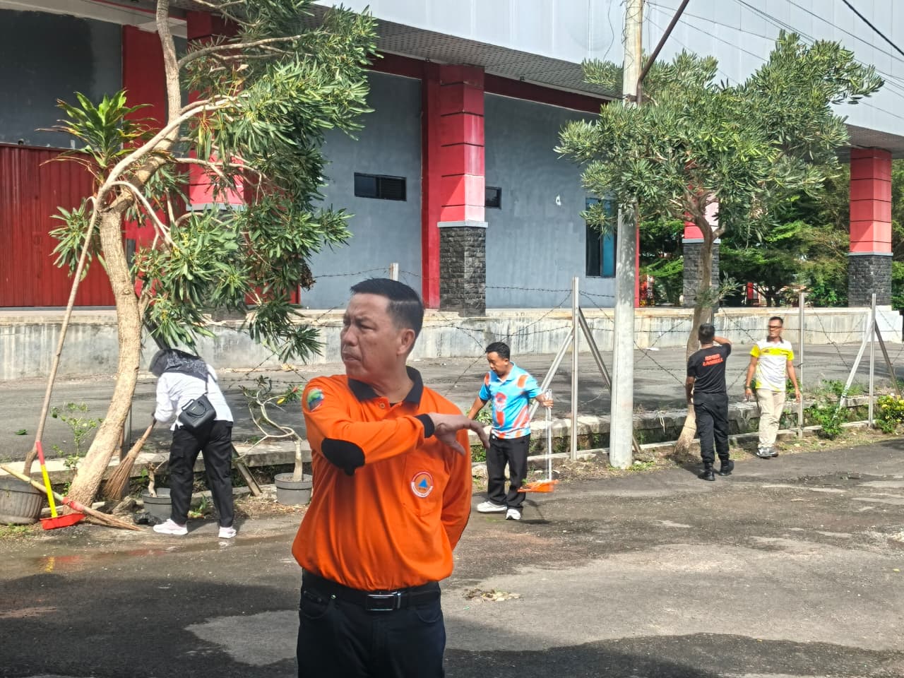 BPBD Lampung Selatan Gelar Aksi Bersih-Bersih Kantor, Wujudkan Lingkungan ABRI